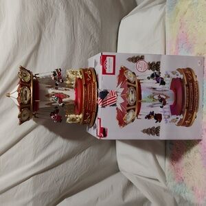 New Holiday Time Flying Chair Silla Voladora Carousel Plays 8 Christmas Songs